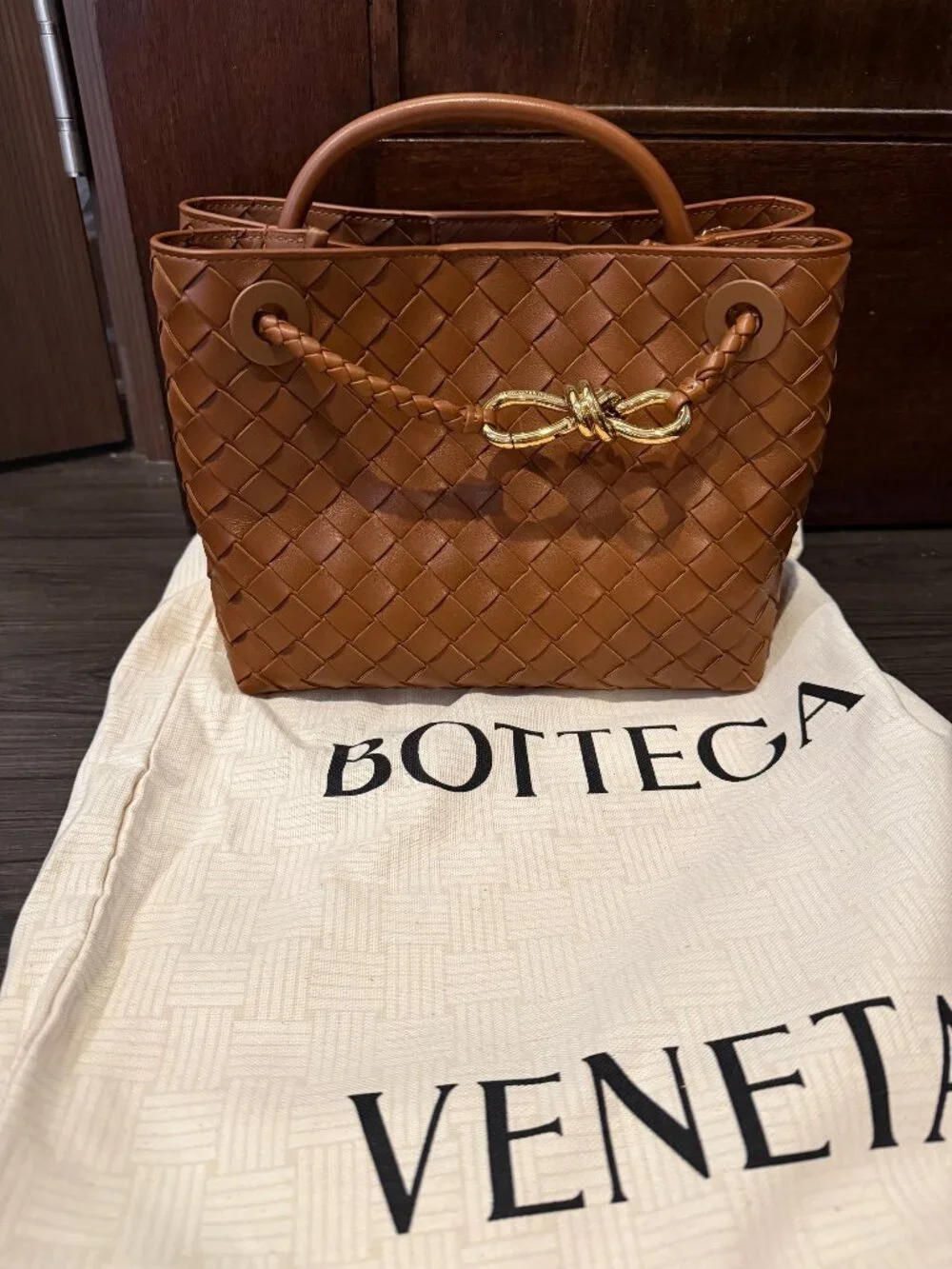 New Bottega Veneta Brown Small Andiamo Bag